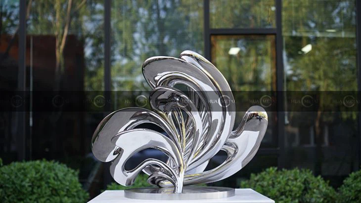 Mirror-stainless-steel-art-sculptures-statue-china-fabrication-work